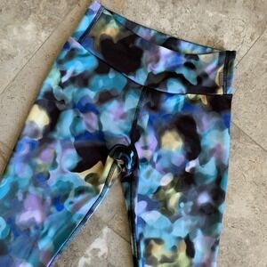 KOS USA Leggings Yoga Exercise Athletic Capri pant In Great Condition Size S